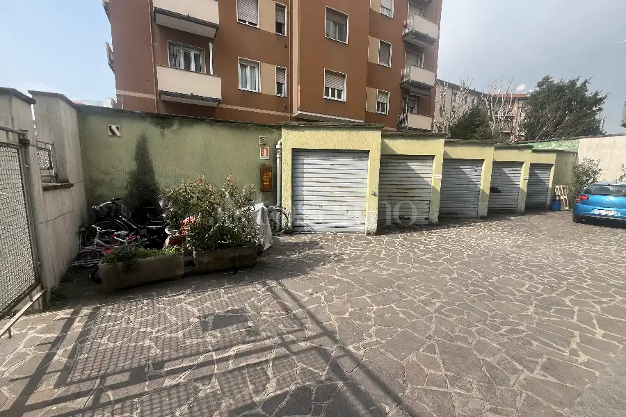 Box in vendita di 12 mq a €24.000 (rif. 5/2026)