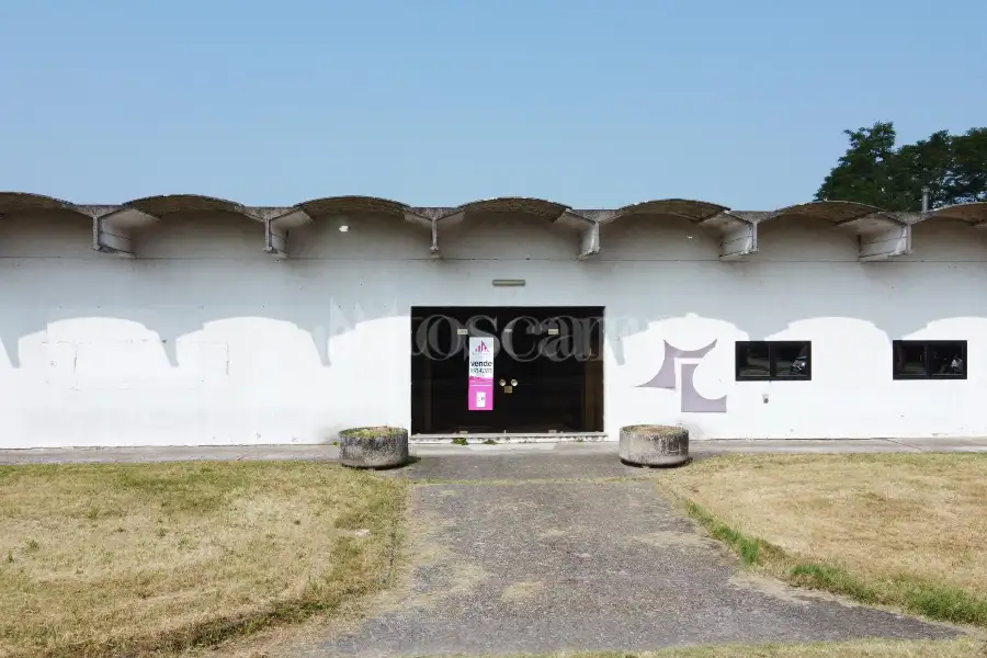 Capannone in vendita di 1800 mq a €145,000 (rif. TS0033VE.A)