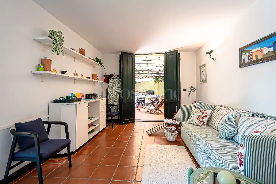Villa in vendita di 496 mq a €3.950.000 (rif. 71/2026)
