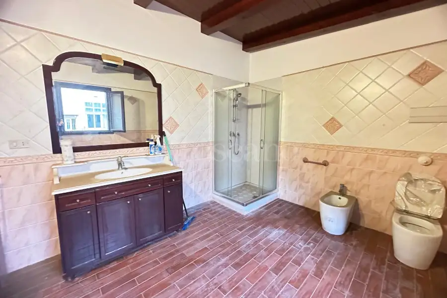 Casa Indipendente in vendita di 233 mq a €199.000 (rif. 95/2025)