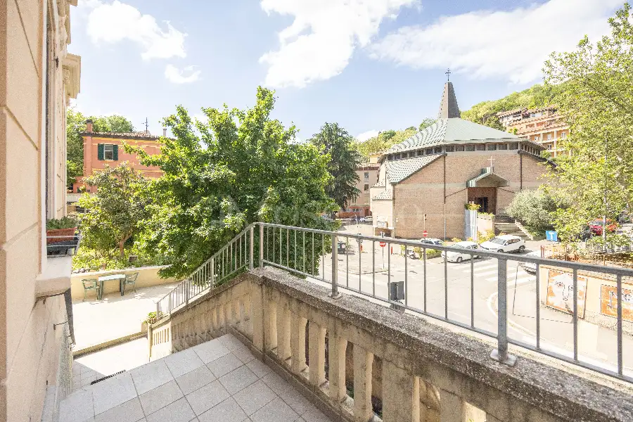 Villa in vendita di 800 mq a €3.500.000 (rif. 22/2026)