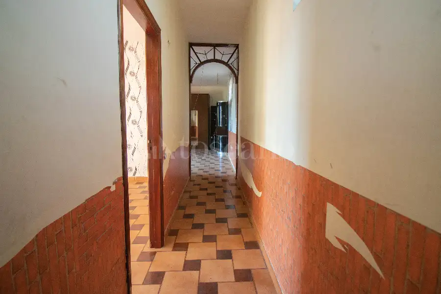 Casa Indipendente in vendita di 230 mq a €270.000 (rif. 20/2025)