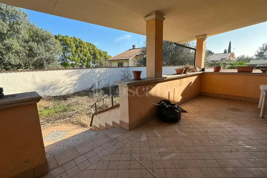 Villa in vendita di 370 mq a €890.000 (rif. 3/2026)
