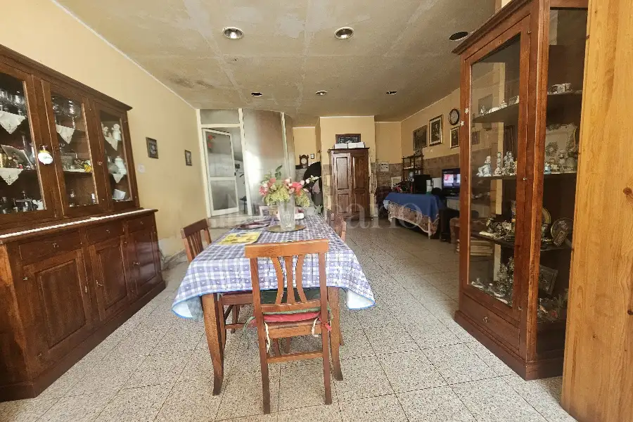 Villa Bifamiliare in vendita di 300 mq a €275.000 (rif. 62/2025)