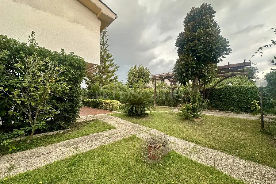 Villa Plurifamiliare in vendita di 97 mq a €275.000 (rif. 107/2026)