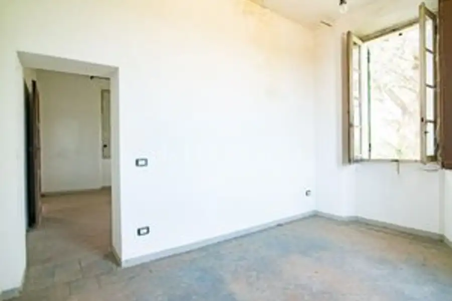 Casale in vendita di 400 mq a €180.000 (rif. 11/2026)