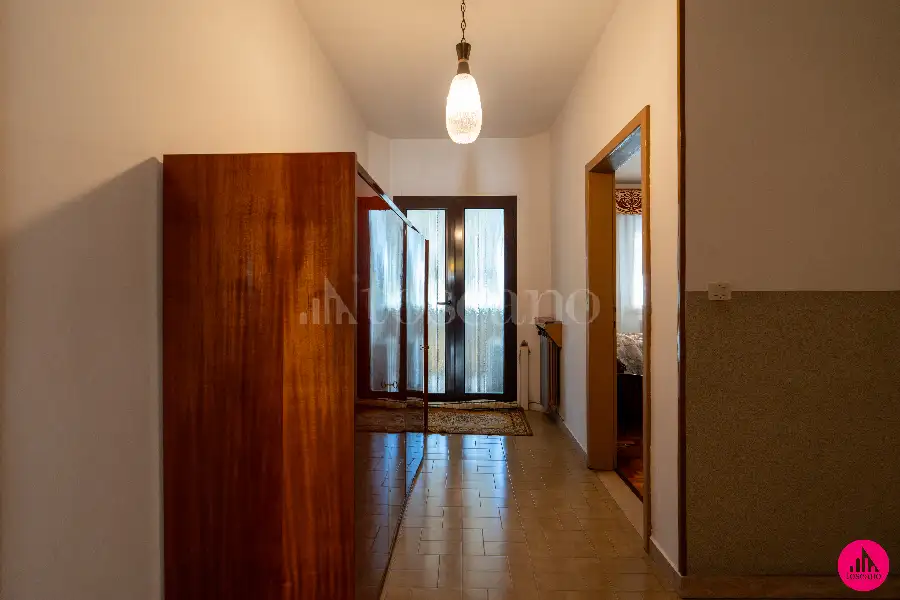 Casa Indipendente in vendita di 254 mq a €250.000 (rif. 150/2026)