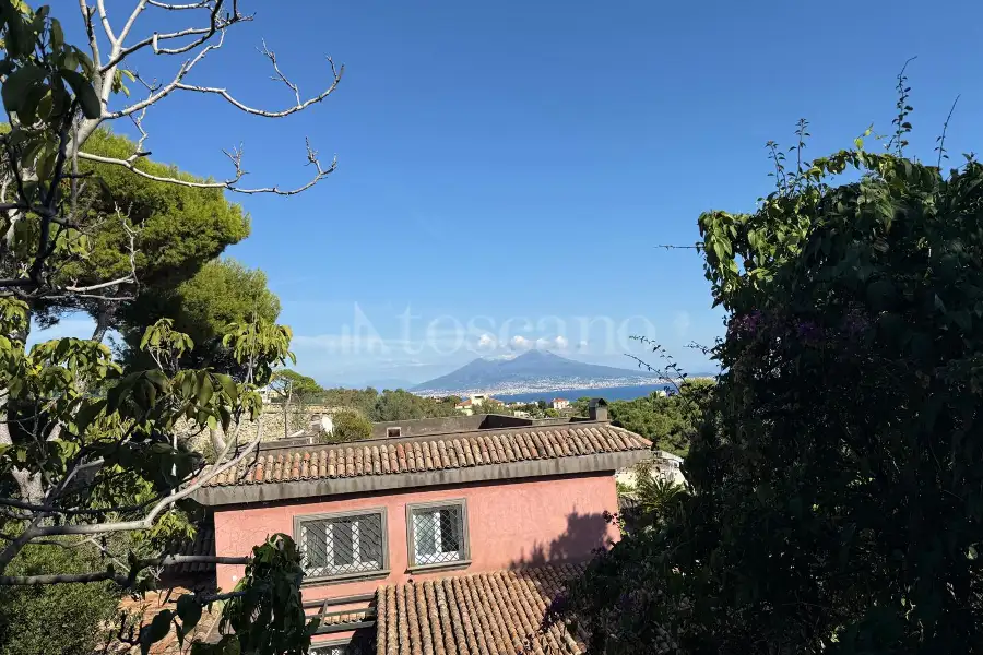 Villa in vendita di 210 mq a €950.000 (rif. 37/2025)