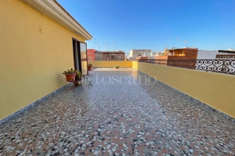 Casa Indipendente in vendita di 200 mq a €260.000 (rif. 1/2026)