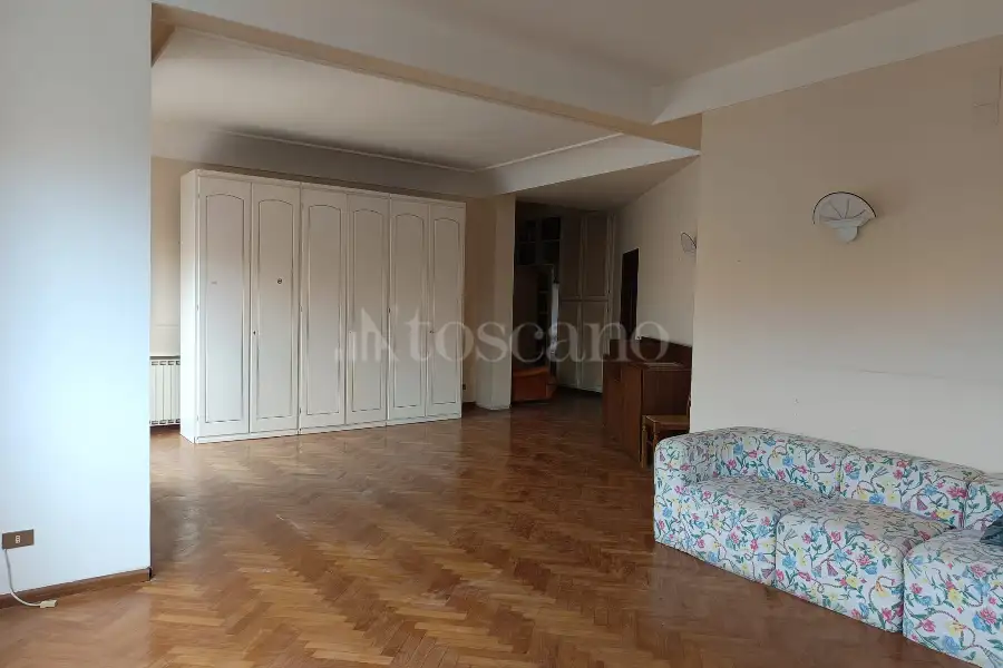 Casa in vendita di 232 mq a €198.000 (rif. 25/2026)