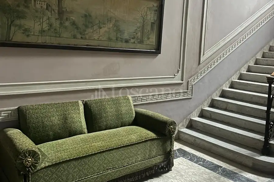 Villa in vendita di 1.000 mq a €2.000.000 (rif. 57/2026)