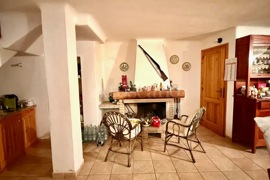 Villa in vendita di 600 mq a €430.000 (rif. 6/2026)