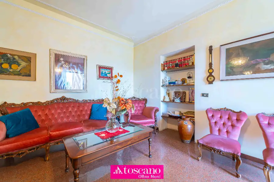 Palazzo in vendita di 240 mq a €700.000 (rif. 62/2025)