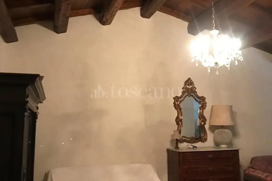 Palazzo in vendita di 250 mq a €159.000 (rif. 7/2025)