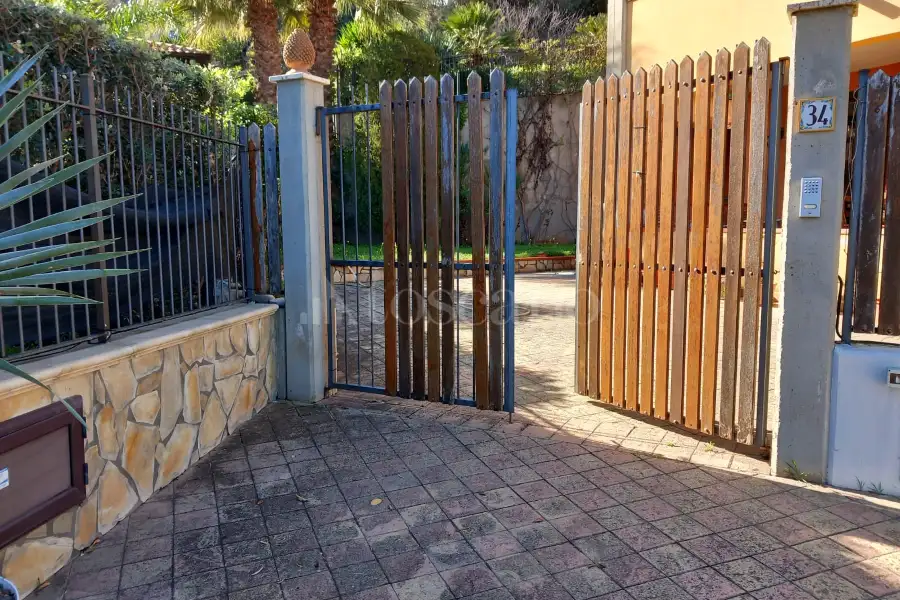 Villa Bifamiliare in vendita di 90 mq a €125.000 (rif. 2/2025)