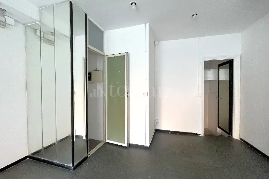 Negozio in vendita di 30 mq a €75.000 (rif. 4/2026)