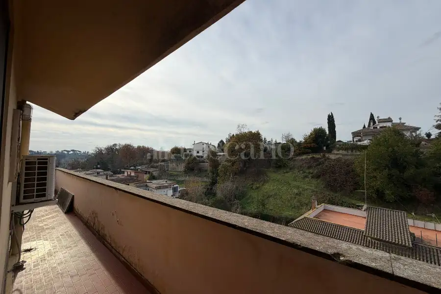 Attico in vendita di 220 mq a €370.000 (rif. 75/2025)