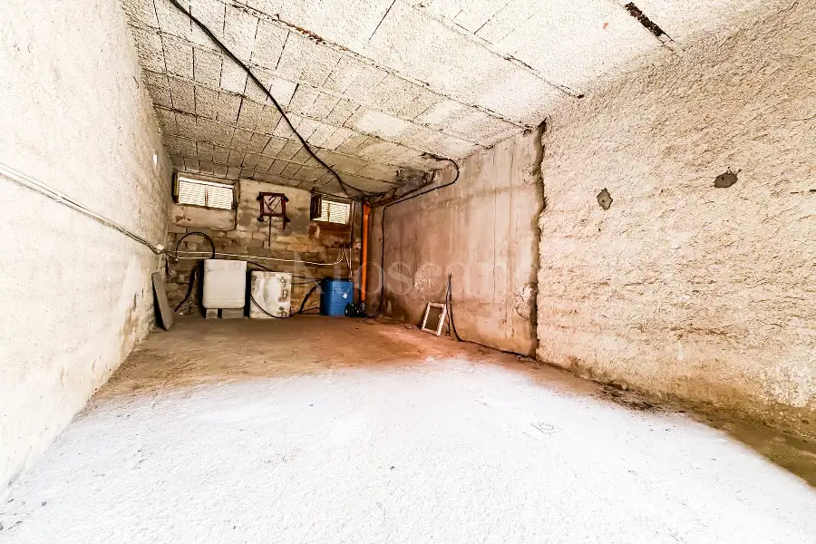 Casa Indipendente in vendita di 200 mq a €125.000 (rif. 23/2026)