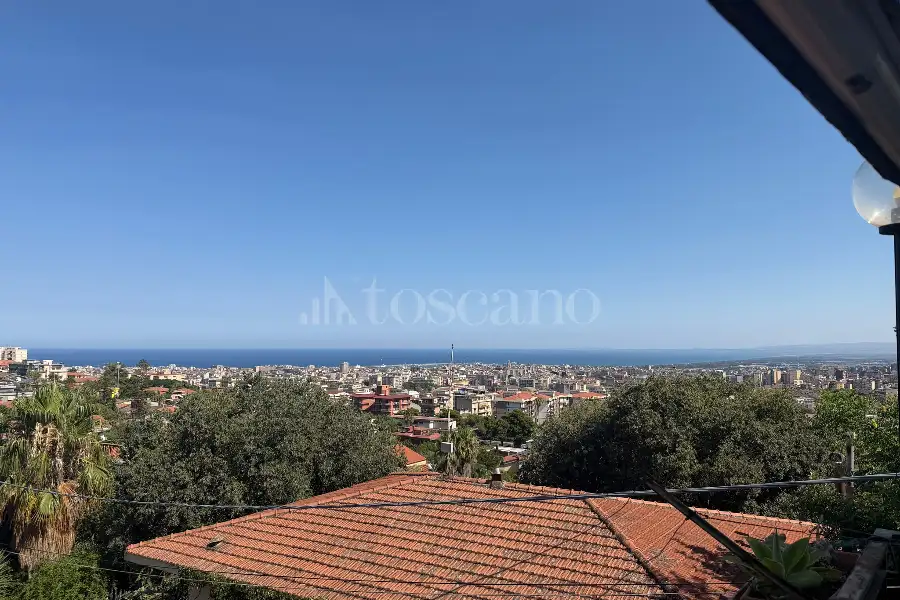 Villa in vendita di 6.000 mq a €659.000 (rif. 116/2026)