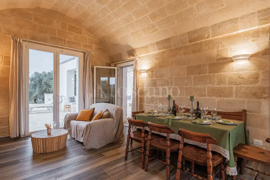 Villa in vendita di 239 mq a €795.000 (rif. 7/2025)