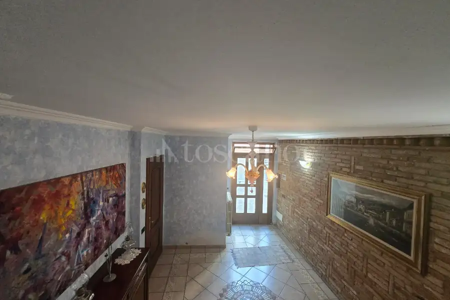 Casa Indipendente in vendita di 410 mq a €615.000 (rif. 40/2025)