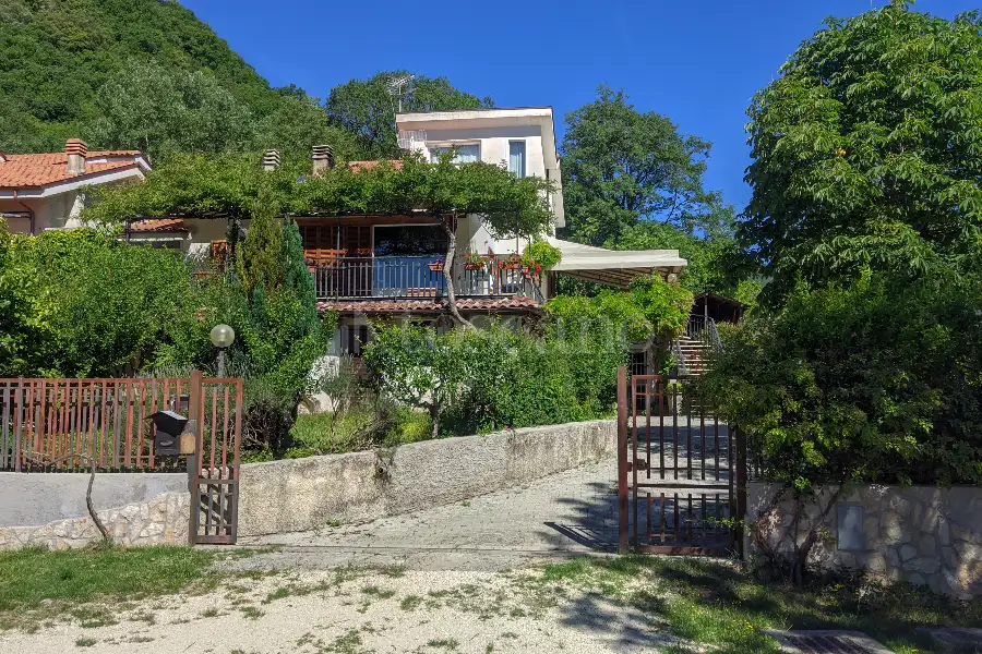 Villa in vendita di 300 mq a €369.000 (rif. 20/2026)