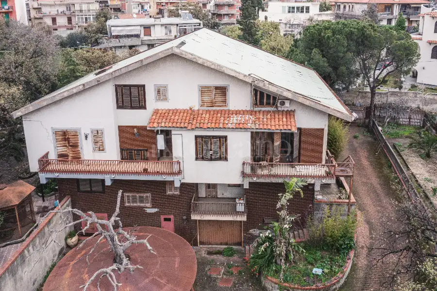 Villa in vendita di 667 mq a €548.000 (rif. 28/2025)