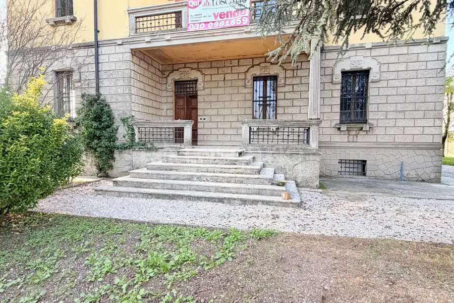 Villa Bifamiliare in vendita di 180 mq a €245.000 (rif. 58/2025)