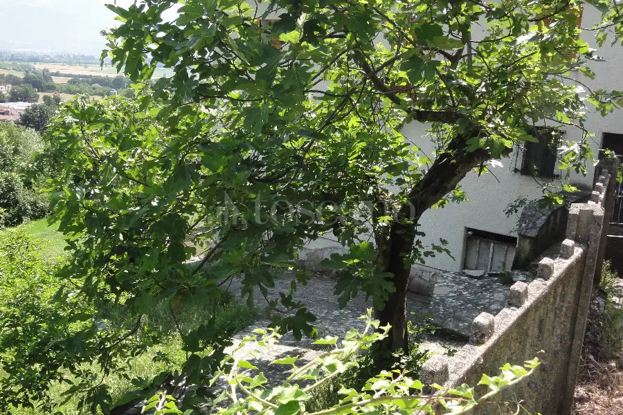 Casale in vendita di 400 mq a €169.000 (rif. 4/2017)