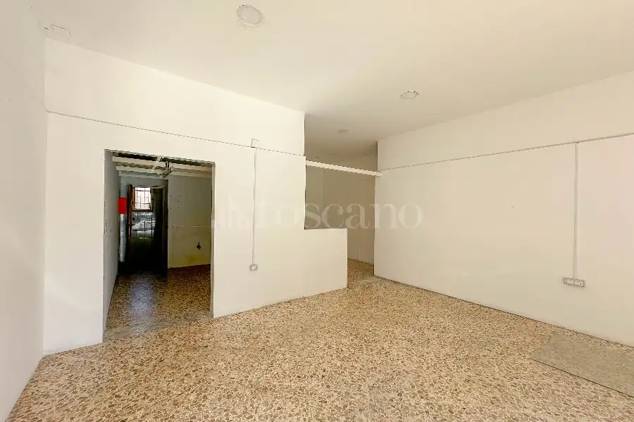 Negozio in vendita di 60 mq a €85.000 (rif. 22/2026)