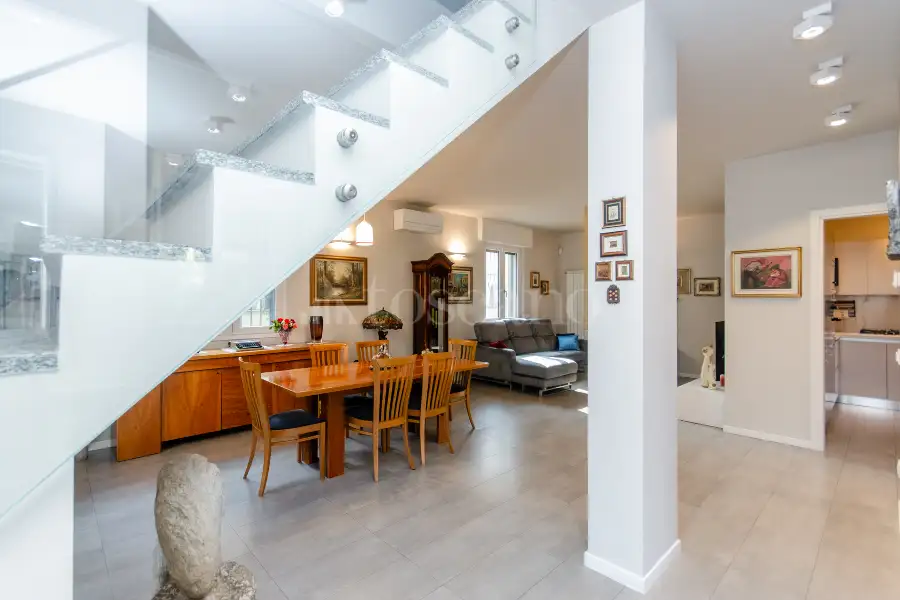 Villa in vendita di 250 mq a €1.490.000 (rif. 19/2025)