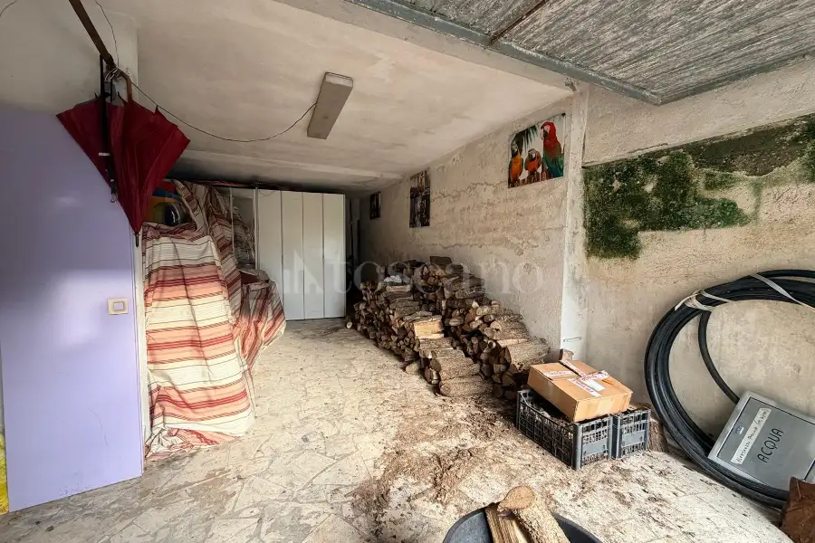 Palazzo in vendita di 300 mq a €375.000 (rif. 3/2026)
