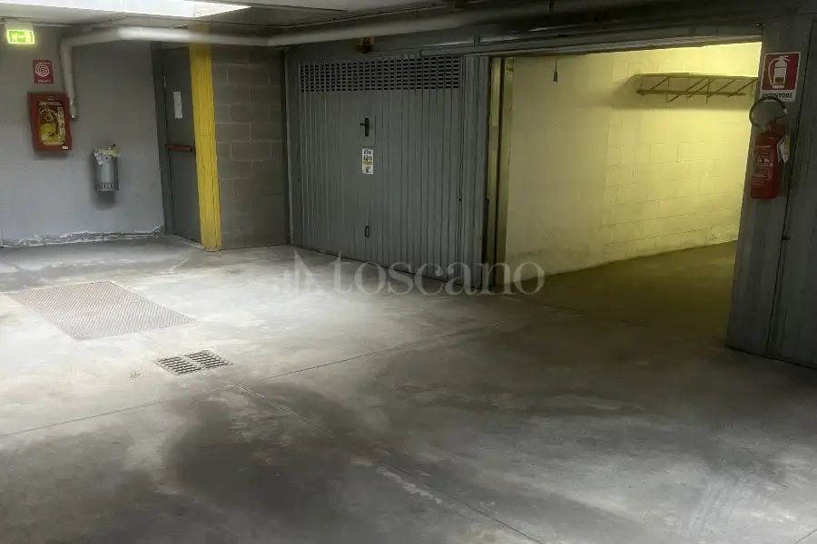 Box in vendita di 27 mq a €35.000 (rif. 21/2025)