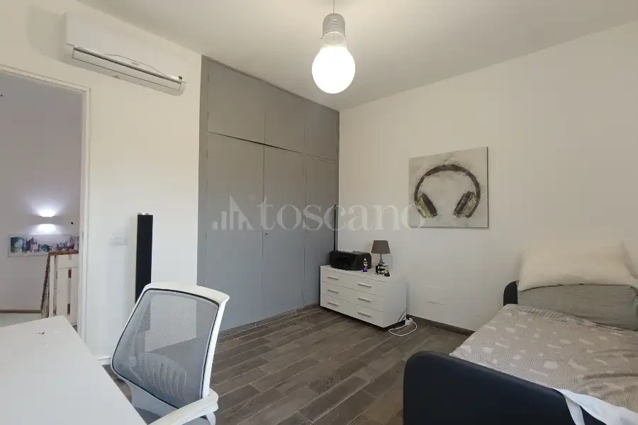 Villino a Schiera in affitto di 120 mq a €2.600 (rif. 49/2026)