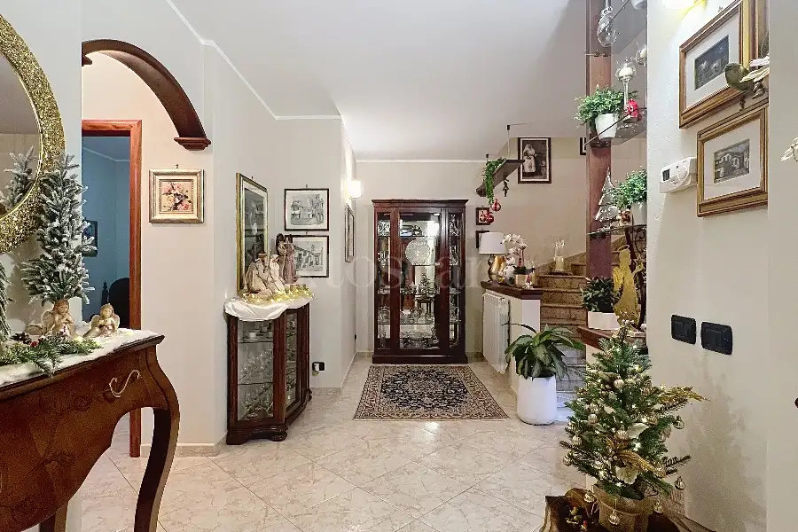 Villa Plurifamiliare in vendita di 140 mq a €240.000 (rif. 4/2026)