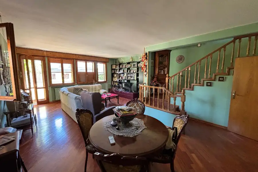 Casa Indipendente in vendita di 250 mq a €540.000 (rif. 3/2026)