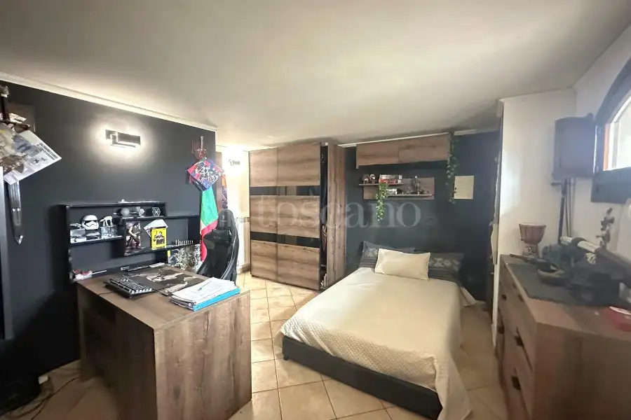 Villa Plurifamiliare in vendita di 200 mq a €430.000 (rif. 20/2026)