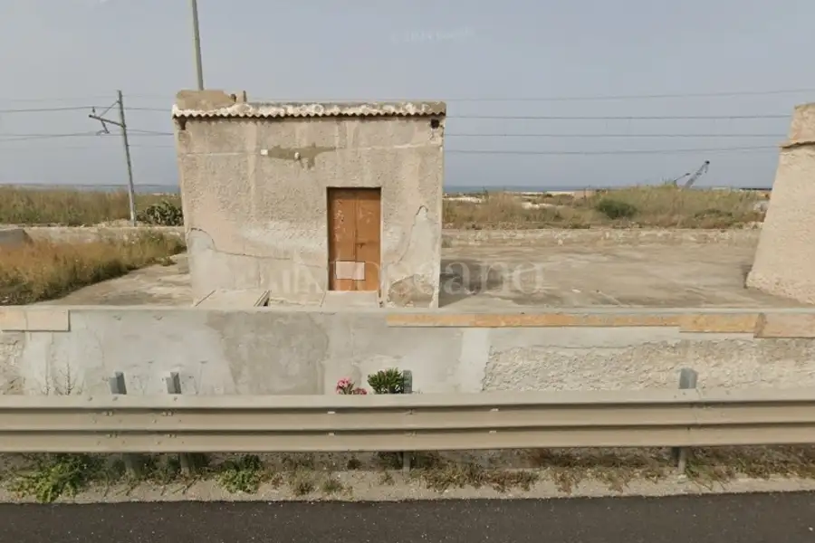Negozio in vendita di 53 mq a €29.000 (rif. 8/2025)