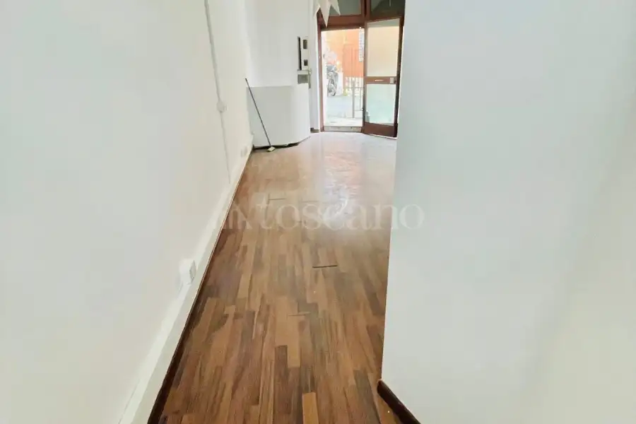 Negozio in affitto di 49 mq a €750 (rif. 13/2026)