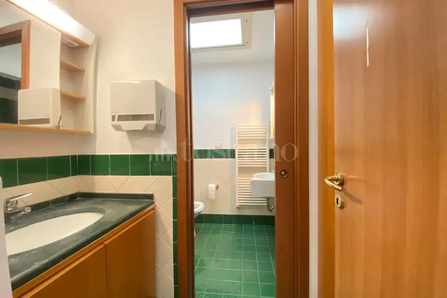 Ufficio in affitto di 20 mq a €470 (rif. 61/2026)