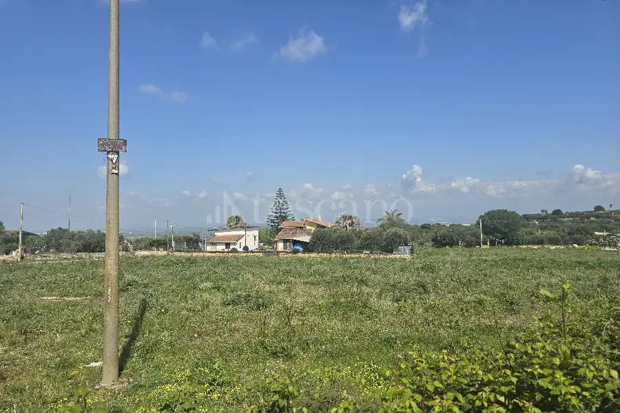 Agricolo in vendita di 5.700 mq a €20.000 (rif. 40/2026)