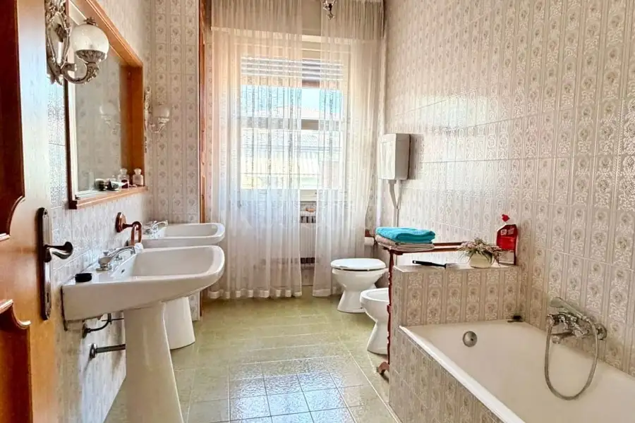 Casa Indipendente in vendita di 230 mq a €460.000 (rif. 22/2026)
