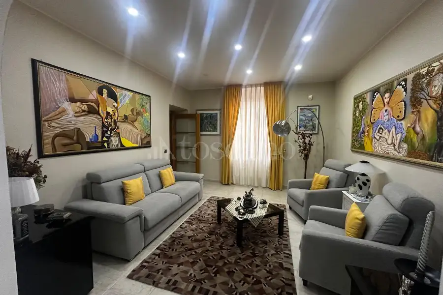 Casa Indipendente in vendita di 250 mq a €250.000 (rif. 92/2026)
