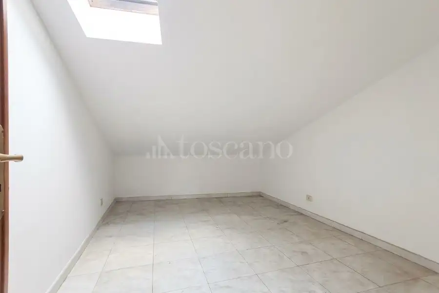 Casa Indipendente in vendita di 416 mq a €298.000 (rif. 174/2026)