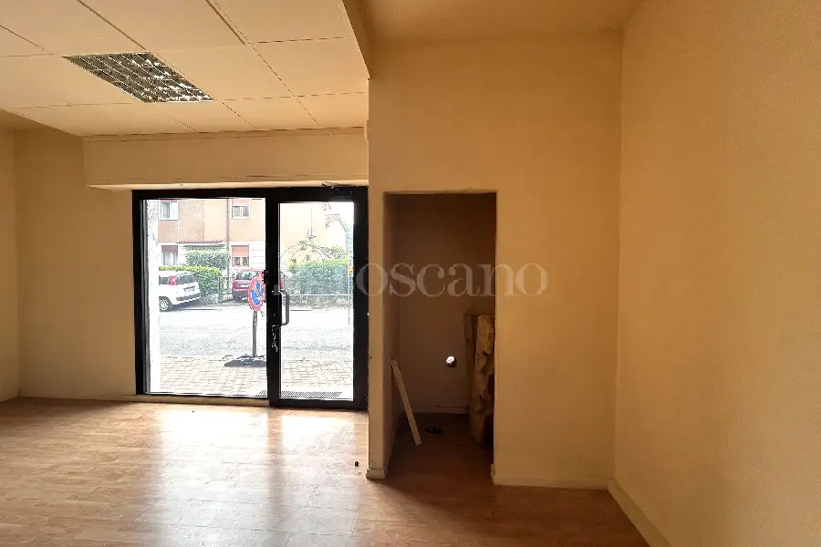 Negozio in vendita di 45 mq a €70.000 (rif. 11/2026)