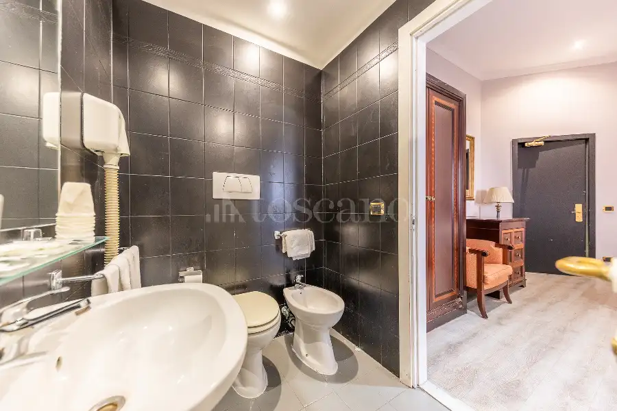 Albergo in vendita di 592 mq a €1.999.000 (rif. 17/2025)