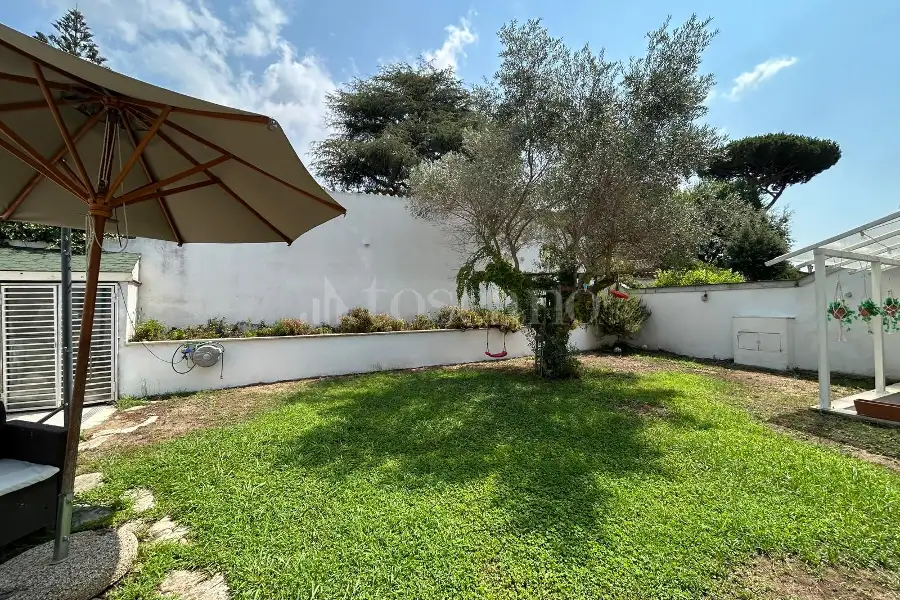Villa Plurifamiliare in vendita di 220 mq a €459.000 (rif. 44/2026)