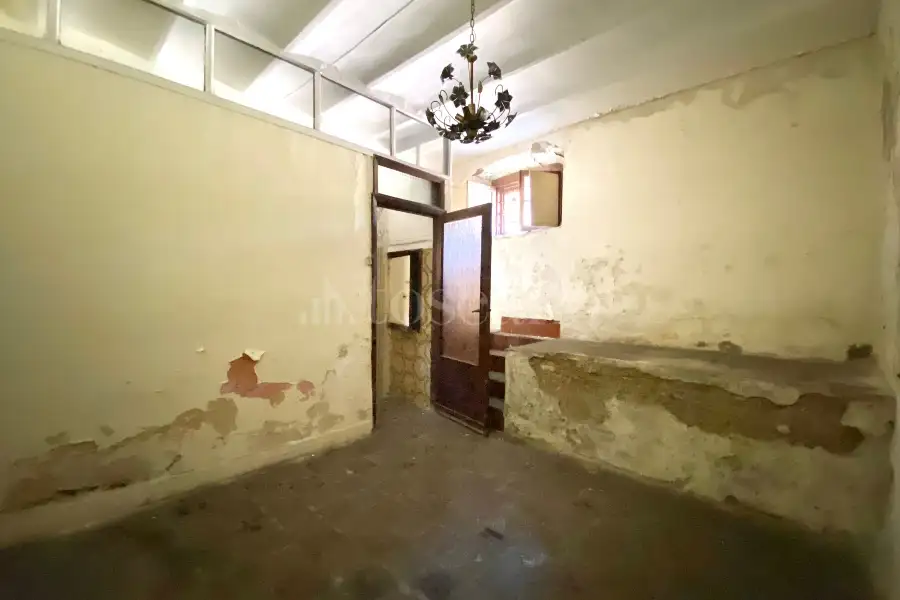 Casa Indipendente in vendita di 192 mq a €87.000 (rif. 44/2023)