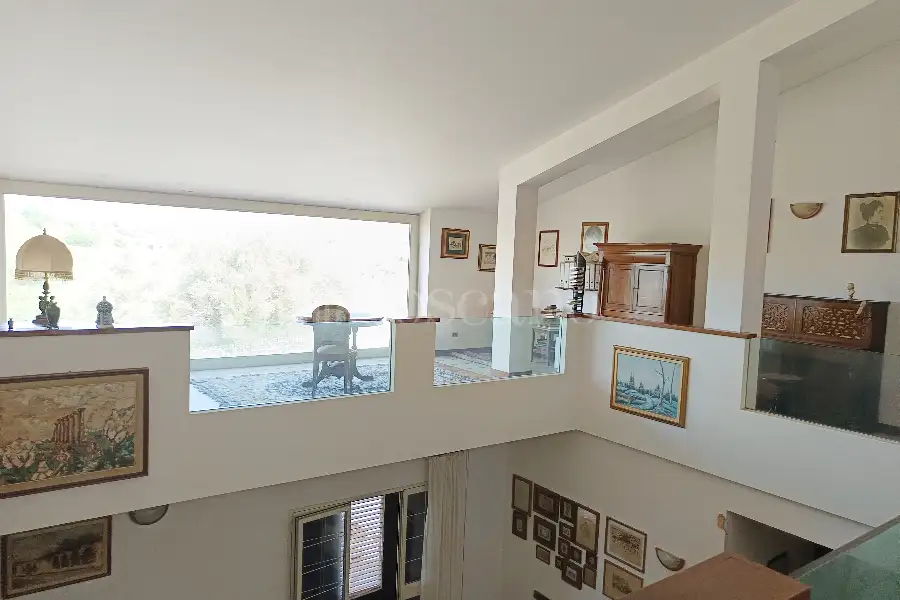 Villa Bifamiliare in vendita di 400 mq a €524.000 (rif. 108/2026)