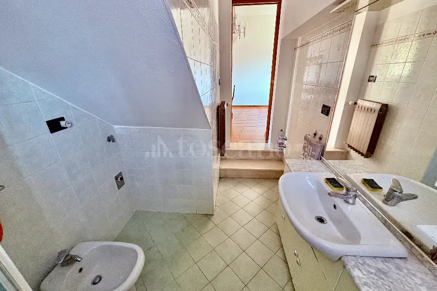 Villa Bifamiliare in vendita di 120 mq a €330.000 (rif. 17/2026)